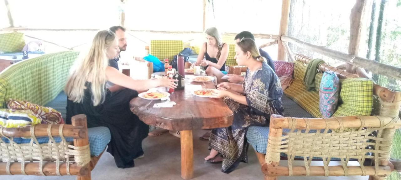 Stilts Diani Beach Zewnętrze zdjęcie