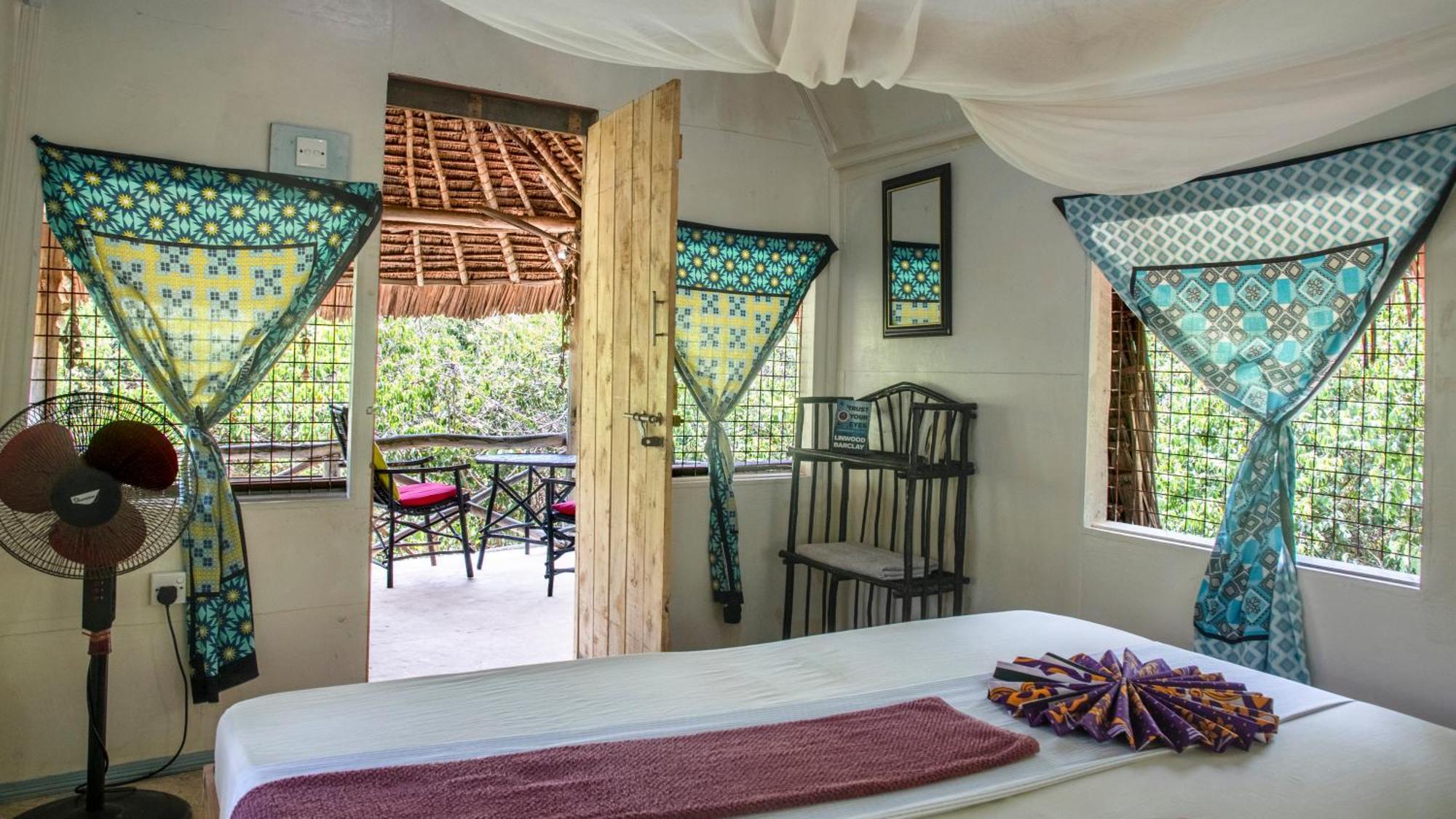 Stilts Diani Beach Zewnętrze zdjęcie