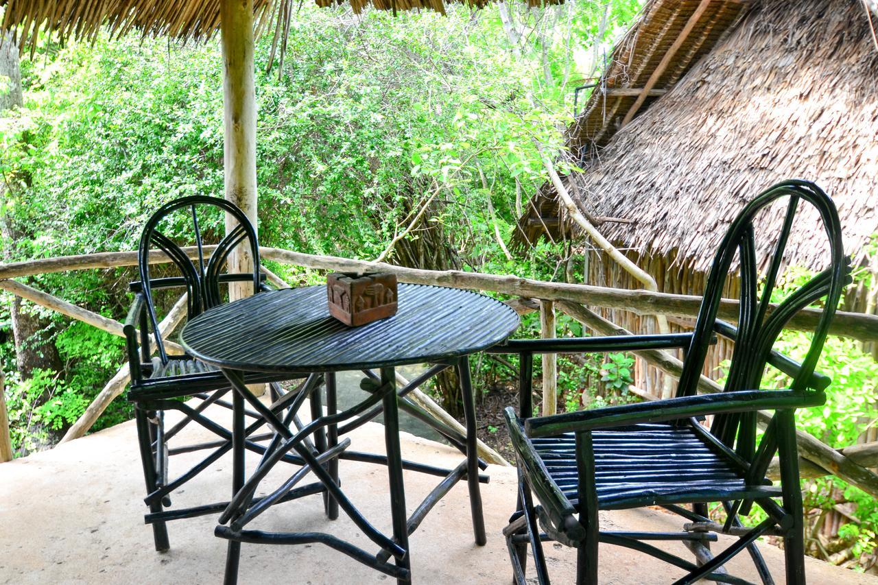 Stilts Diani Beach Zewnętrze zdjęcie