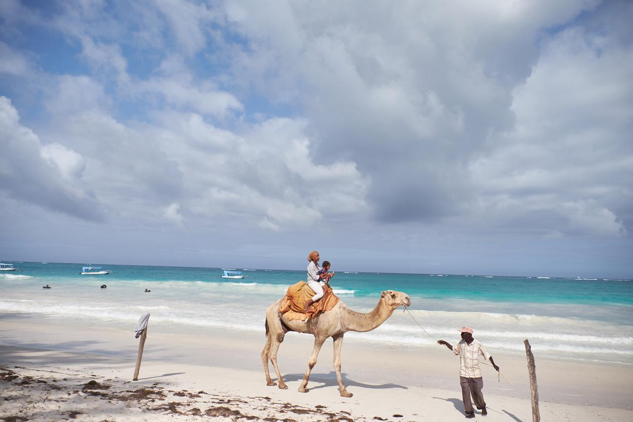Stilts Diani Beach Zewnętrze zdjęcie